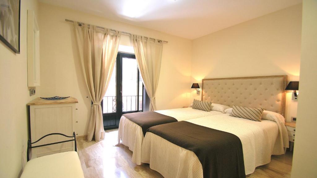 Living Centro Maestranza Appartamento