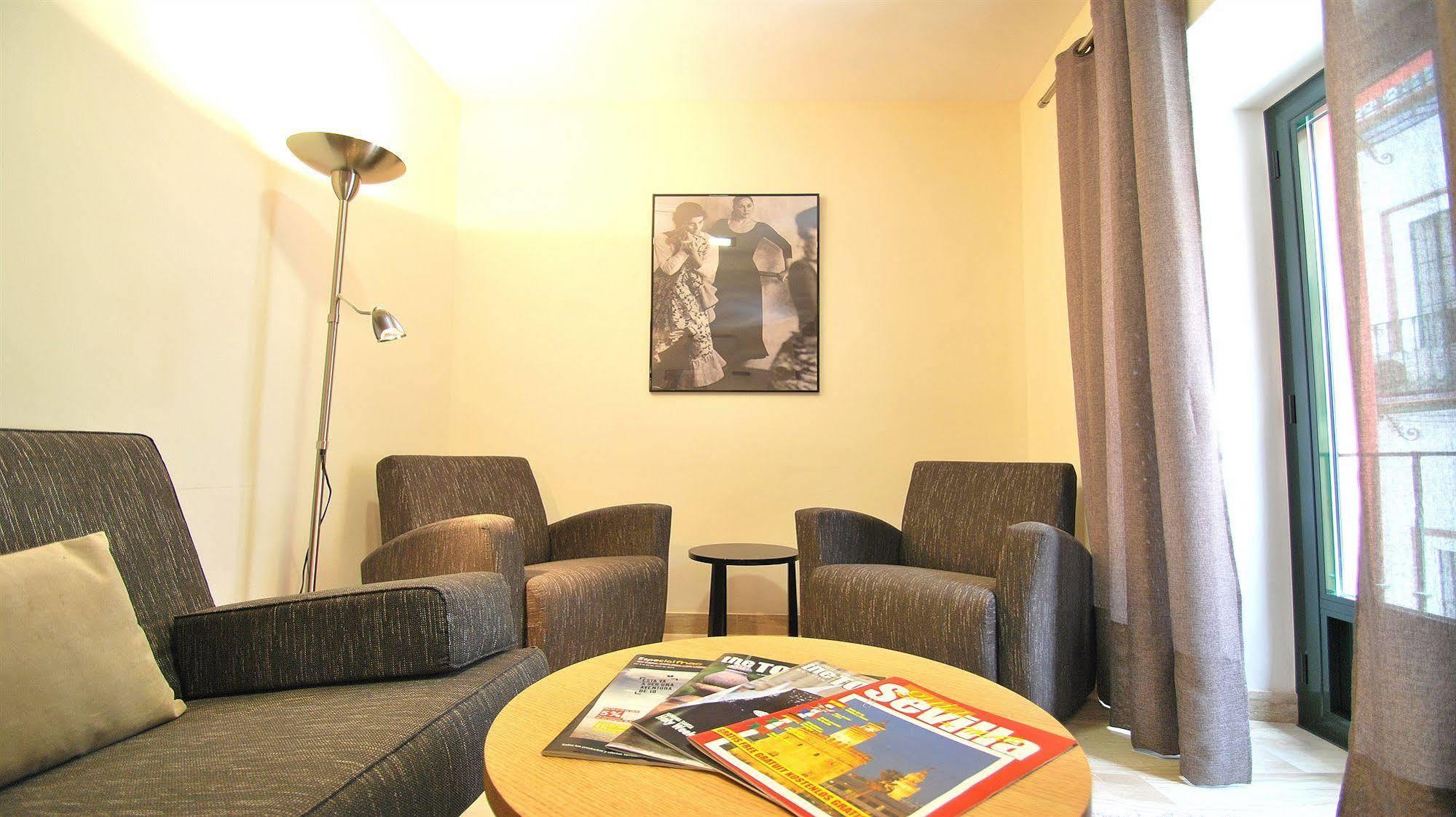 Living Centro Maestranza Appartamento *